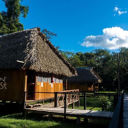 Green Forest Ecolodge Puerto Montufar Buitenkant foto