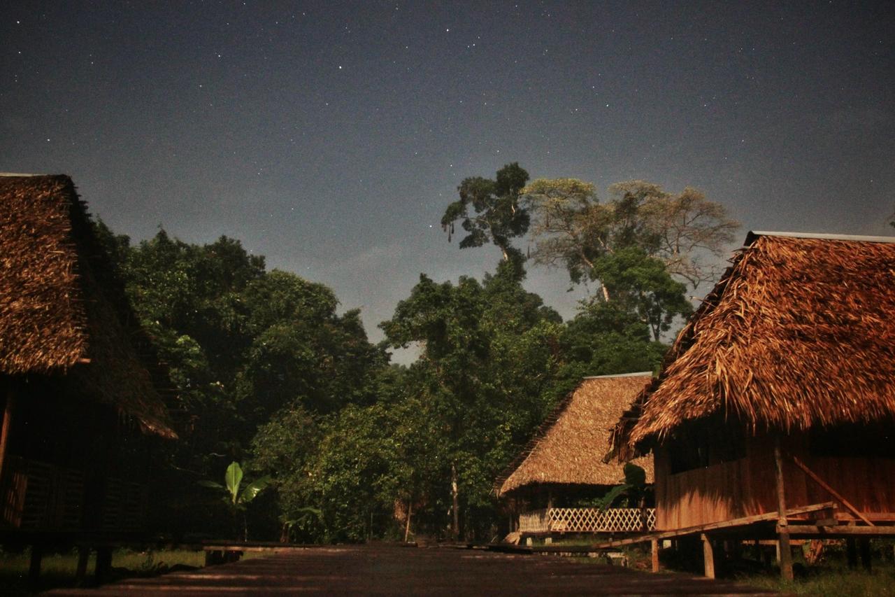 Green Forest Ecolodge Puerto Montufar Buitenkant foto