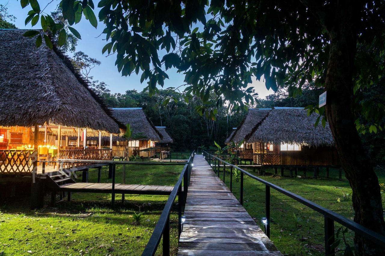 Green Forest Ecolodge Puerto Montufar Buitenkant foto