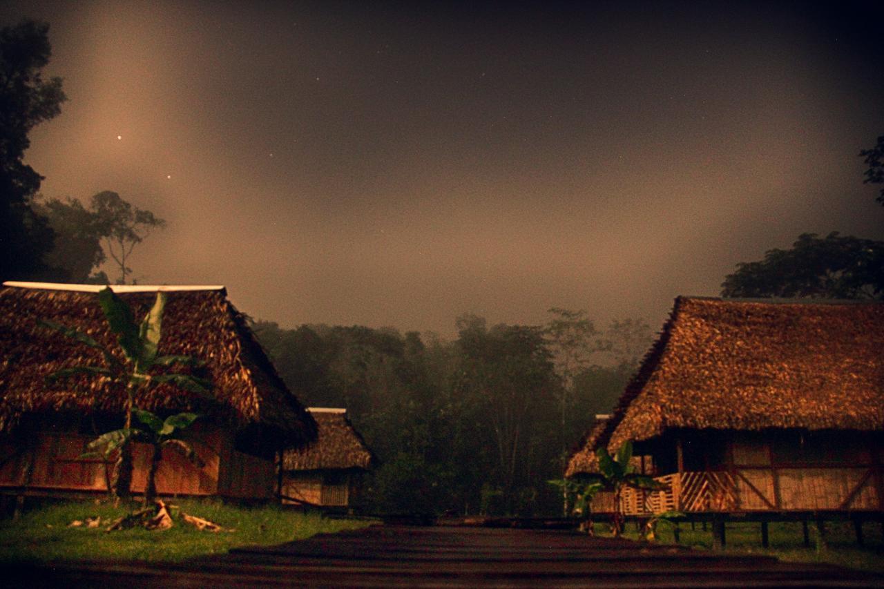 Green Forest Ecolodge Puerto Montufar Buitenkant foto